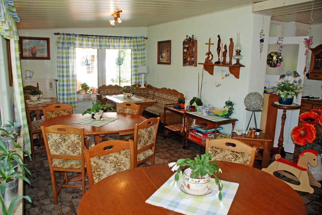 Ferienwohnungen An Der Hagenschen Middelhagen Exterior photo